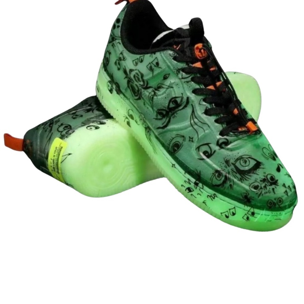 Nike Green and Black Athletic Shoes